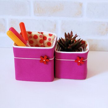 リバーシブル鉢カバー２個セット。容器＆植物付き（ピンク）の画像