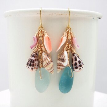 シーグラスと貝がらピアス