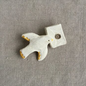 ブローチ レター