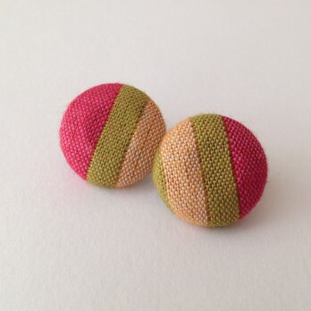 挿し色 ピアス g