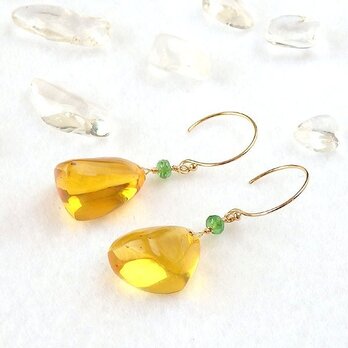 ブルーアンバーとグリーンガーネットのピアス