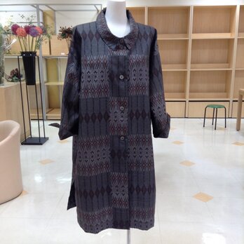 昔からある大島生地のコート