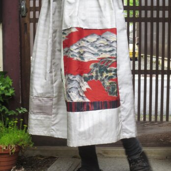 白大島の魅力♪華やかパッチの着物リメイクスカート初夏のお出かけに…73㎝丈の画像