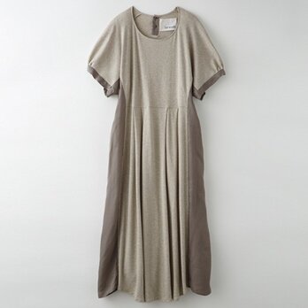 切りかえワンピース　-ライトカーキ-　8411-04002-45