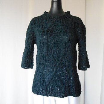 黒の半袖セーター