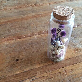 flower bottleの画像