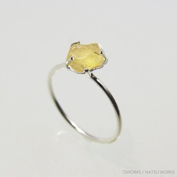 Yellow Sapphire Ring  サファイアの画像