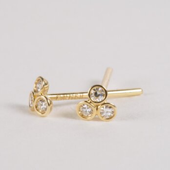 ダイヤモンドの小花のピアス