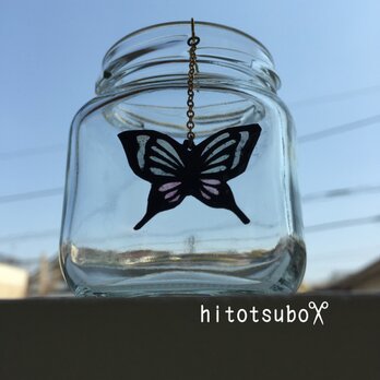 切り絵ピアス(butterfly)の画像