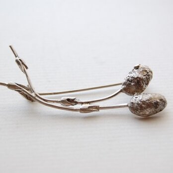 つくしのブローチ