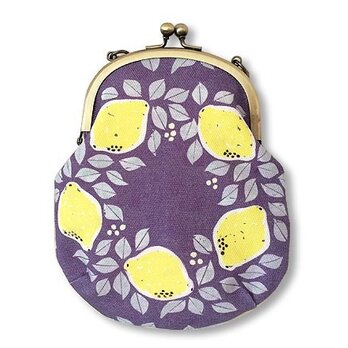 オリジナルテキスタイル「レモンのリースNavy」のガマグチポーチの画像