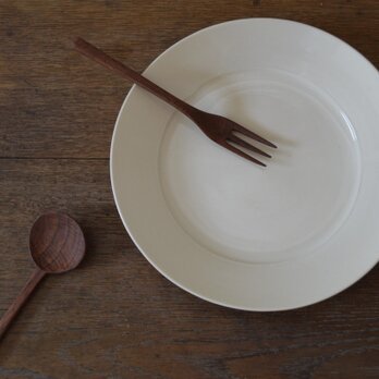 シンプルリム皿