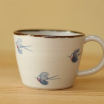 幸せの青い鳥のカップ。の画像