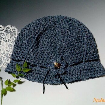 [春夏用]しゃりっと涼しい、つば付き手編み帽子（デニムブルー）の画像