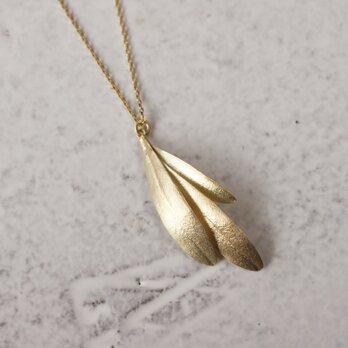 Olive leaves necklace {OP511K10}