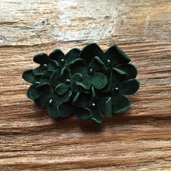 革花のブローチピン(黒花芯つき)  タマゴサイズ  深緑の画像