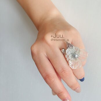 切り絵の花のフォークリング(山荷葉:銀)