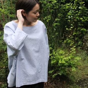 リネンたっぷりプルオーバー