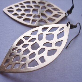 Almond Drop Earringsの画像