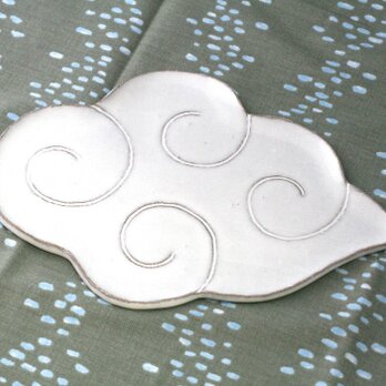 【SOLD OUT】陶器：もくもく雲のお皿の画像