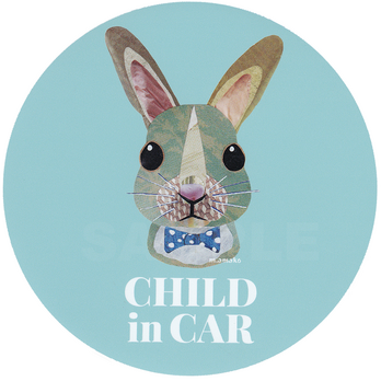 CHILD in CARマグネットステッカー《ウサギ/蝶ネクタイ/チャイルドインカー》の画像