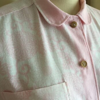 浴衣の丸襟シャツ  淡いピンク  お花の画像
