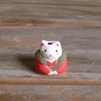 福猫のフェーブ（草色×赤）