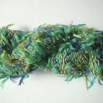 グリーンモケモケな糸