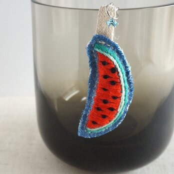 手刺繍キーチャーム「watermelon2」の画像