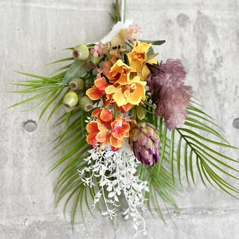 Wildflower Tropical swagの画像