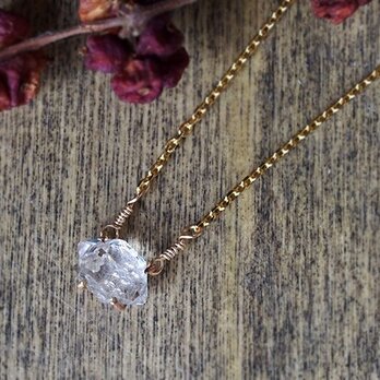 原石のハーキマーダイヤモンドのネックレスの画像