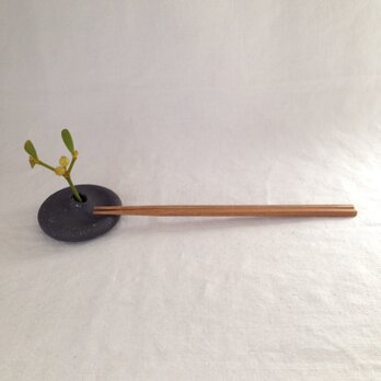 一輪挿し箸置き (黒荒土)