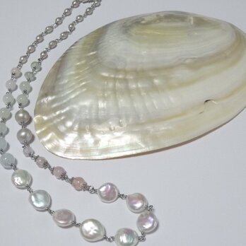 ベリルと淡水真珠のシャーベットカラーショートネックレスの画像