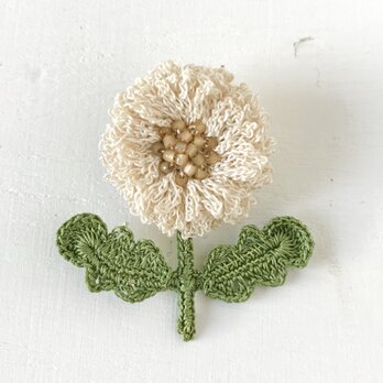 flower brooch B - オフホワイトの画像