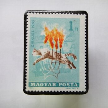 ハンガリー　切手ブローチ1348の画像