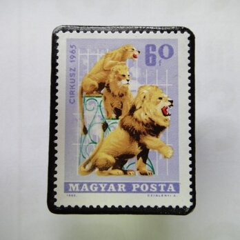 ハンガリー　切手ブローチ1357の画像