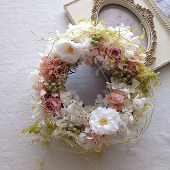 フレンチマリアンヌのgirly wreathの画像