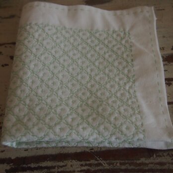 刺し子の花ふきん　十字花刺し