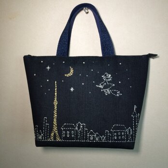 《受注製作》夜空に浮かぶ東京タワーと魔女　刺繍バッグの画像