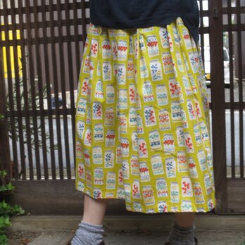 サラダジャープリントスカート黄色☆ポップで楽しい大人スカート76㎝の画像
