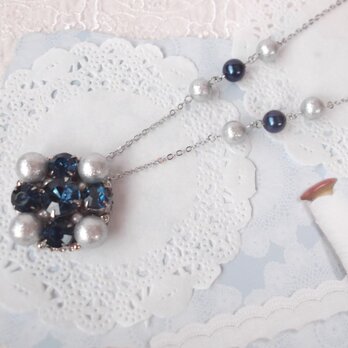 ラメ入りパールのビジューストーンネックレス