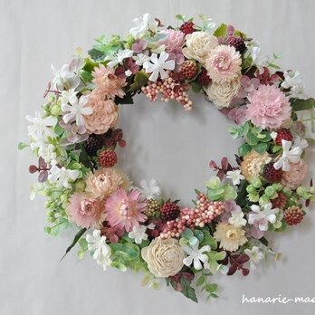 フランボワーズとピンクの実：wreathの画像