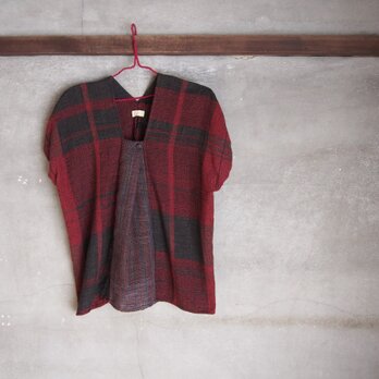 手織り/cotton tops  赤と黒の 縞、ワンプリーツ (＋orimi)の画像