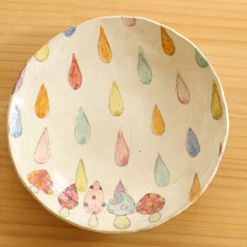 粉引きカラフルドロップにきのこのパスタ皿。の画像