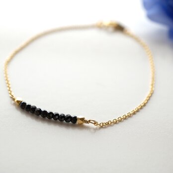 華奢なブラックスピネルブレスレット Noir Spinel bracelet B0015の画像