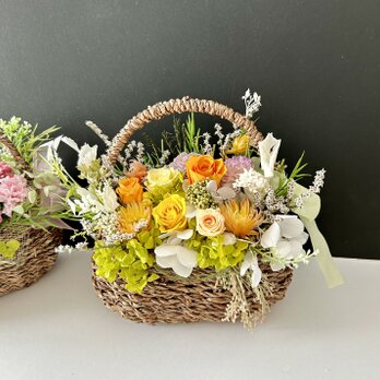 ご結婚お祝いや母の日プレゼント♡ローズバスケットアレンジ（受注制作）の画像
