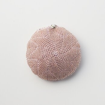 収納できるネットバッグ　シルクレース糸ビーズ編み込み　ペールピンクの画像