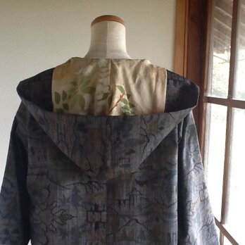 大島紬と素敵な裏のロングコートの画像