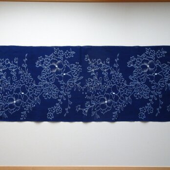 手織り久留米絣：椿のテーブルセンター（T-9）の画像