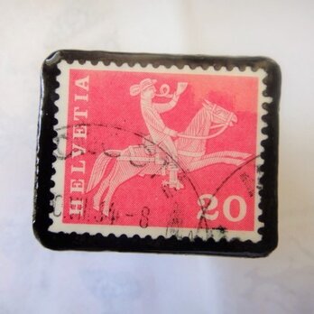 スイス　 切手ブローチ1517の画像